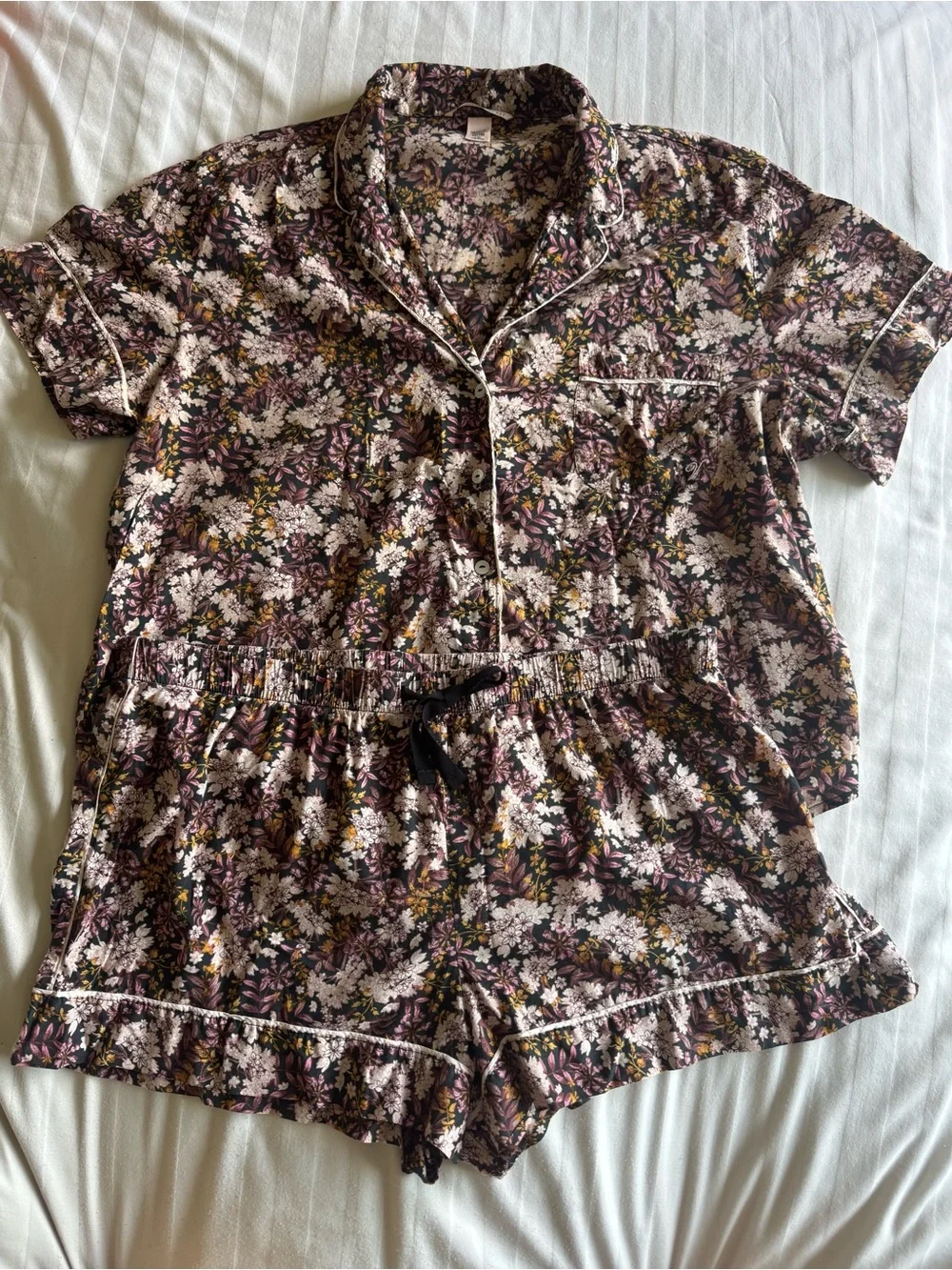 Victoria's Secret Black Floral Short Pajama Set size L